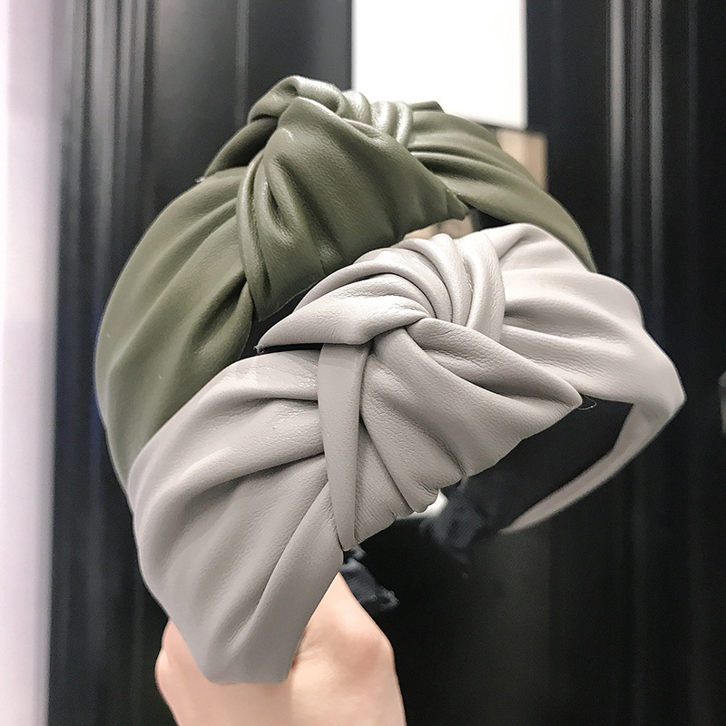 New Fashion Solid Colors Hair  - Leatherwork Pony recension och pris